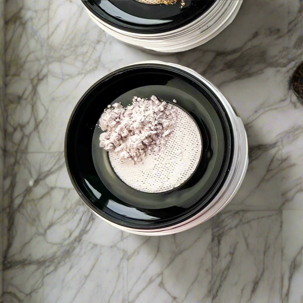 NEW Better Than Revenge - Ultra Blurring Mineral Veil (Finishing Powder)