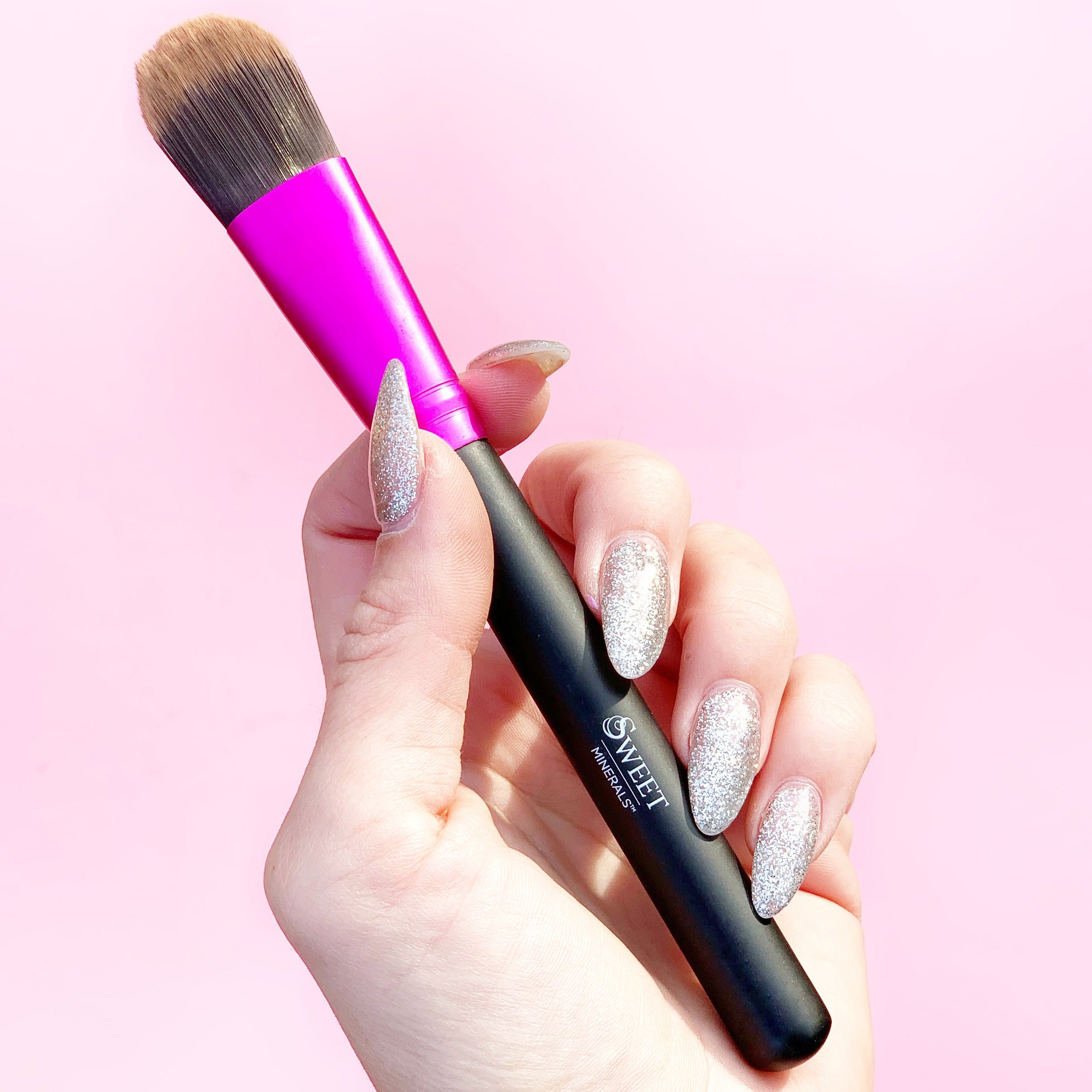 Soft Focus Foundation Brush | ボビイ ブラウン Bobbi Brown